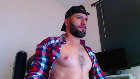 oliver online show from January 9, 2026, 3:59 pm