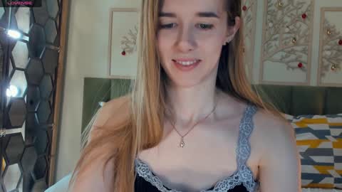 Snapshot of olivia_7 chatting on January 14, 2025, 5:12 pm Olivia online show from January 14, 2025, 5:12 pm