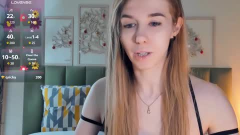 Snapshot of olivia_7 chatting on February 12, 2025, 6:40 pm Olivia online show from February 12, 2025, 6:40 pm