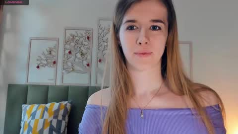 Snapshot of olivia_7 chatting on February 22, 2025, 4:19 pm Olivia online show from February 22, 2025, 4:19 pm