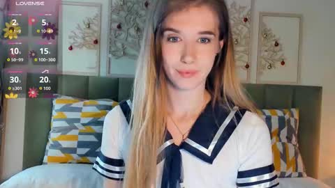 Snapshot of olivia_7 chatting on September 24, 2025, 6:00 pm Olivia online show from September 24, 2025, 6:00 pm