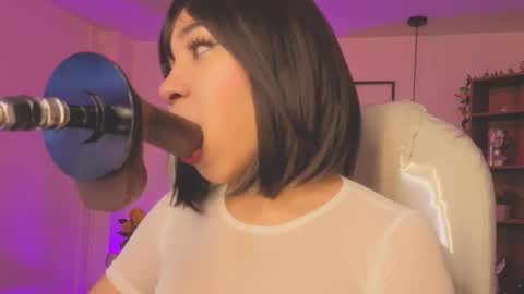 Olivia online show from September 20, 2025, 3:40 am