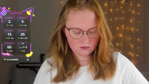 Olivia Date online show from October 16, 2025, 2:51 pm