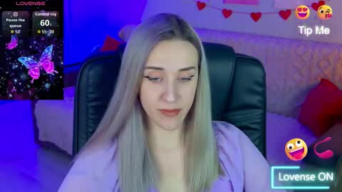 Snapshot of olivia_daze chatting on September 28, 2025, 8:25 pm olivia_daze online show from September 28, 2025, 8:25 pm