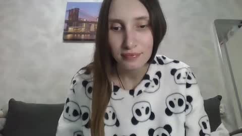 Snapshot of olivia_dream1 chatting on October 16, 2025, 10:00 pm Olivia online show from October 16, 2025, 10:00 pm