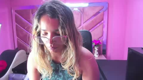  OLIVIA  online show from January 31, 2025, 3:30 am