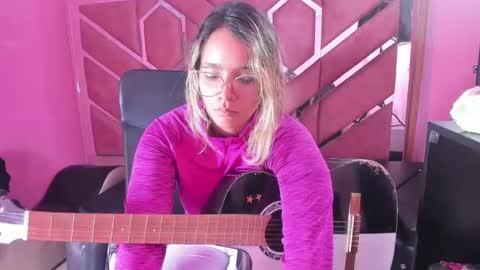  OLIVIA  online show from February 4, 2025, 6:57 am