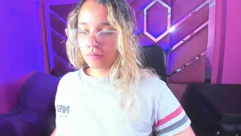  OLIVIA  online show from February 19, 2025, 6:11 am