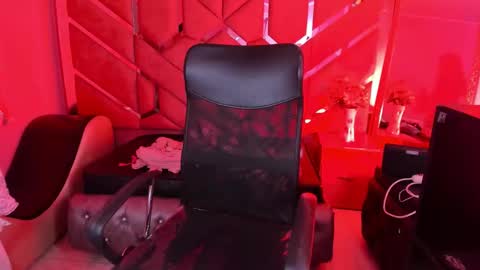 Snapshot of olivia_fox69 chatting on February 7, 2026, 4:16 am OLIVIA online show from February 7, 2026, 4:16 am