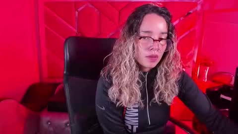 Snapshot of olivia_fox69 chatting on February 11, 2026, 3:55 am OLIVIA online show from February 11, 2026, 3:55 am