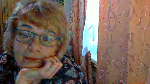 Olivia Mia online show from April 8, 2026, 6:24 am