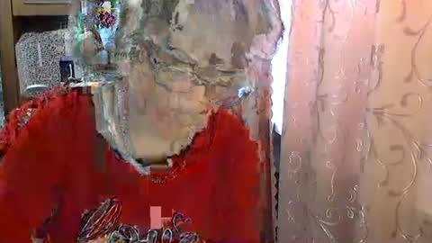 Olivia Mia online show from April 15, 2026, 7:15 am