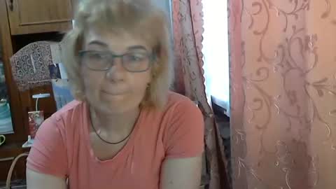 Snapshot of olivia_mia25 chatting on June 7, 2026, 6:06 am Olivia Mia online show from June 7, 2026, 6:06 am