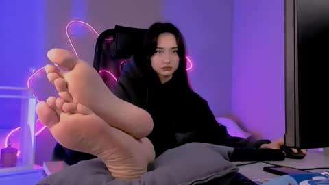 Snapshot of olivia_norton_ chatting on February 5, 2026, 9:36 am olivia_norton_ online show from February 5, 2026, 9:36 am