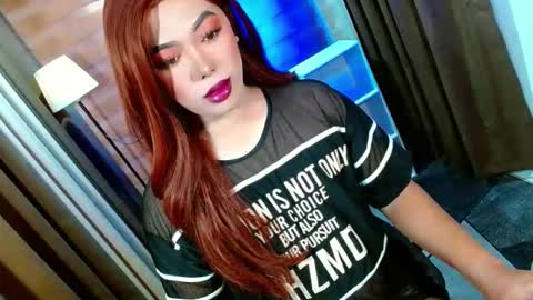 Miss OLIVIA online show from April 17, 2026, 9:01 am