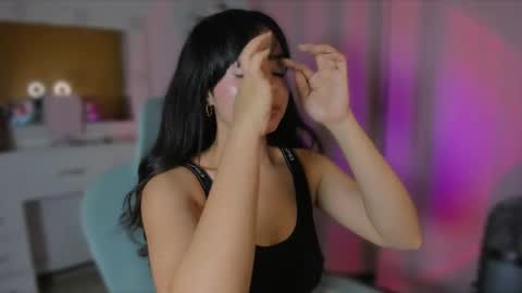 Snapshot of olivia_xd_ chatting on March 2, 2025, 6:59 am Olivia online show from March 2, 2025, 6:59 am