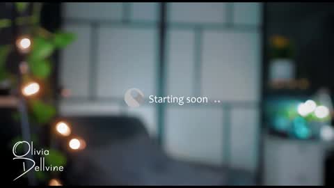 Snapshot of oliviadellvine chatting on January 12, 2025, 1:32 am Olivia online show from January 12, 2025, 1:32 am