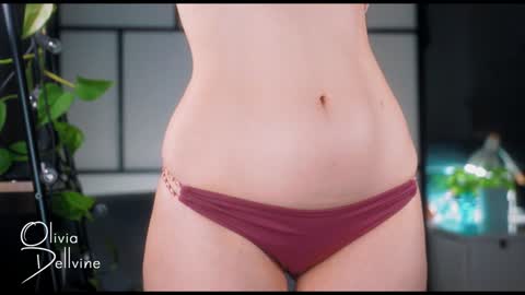 Snapshot of oliviadellvine chatting on January 26, 2025, 1:41 am Olivia online show from January 26, 2025, 1:41 am