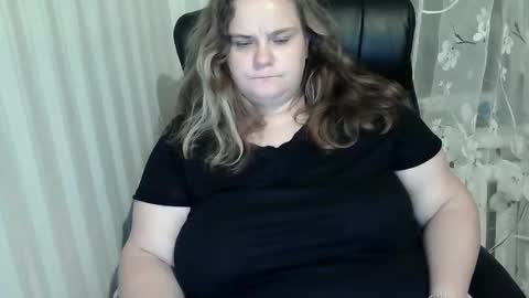 OliviaErmesx online show from September 20, 2025, 9:05 pm