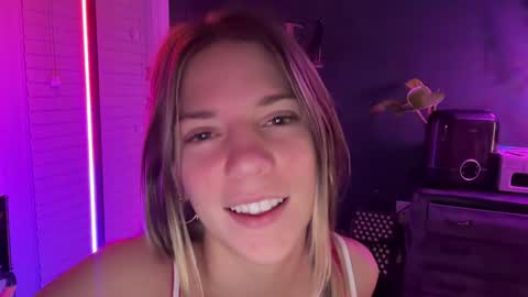 Snapshot of oliviahansleyy chatting on January 5, 2025, 9:26 am Olivia online show from January 5, 2025, 9:26 am