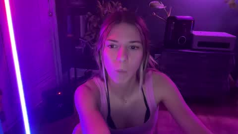 Snapshot of oliviahansleyy chatting on January 25, 2025, 3:30 am Olivia online show from January 25, 2025, 3:30 am