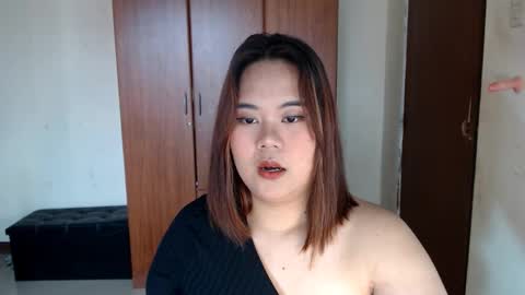 olivia hollywood online show from January 24, 2025, 7:30 am