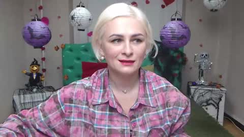 OliviaHorst online show from October 25, 2025, 5:19 pm