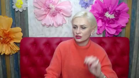 OliviaHorst online show from November 16, 2025, 6:13 pm