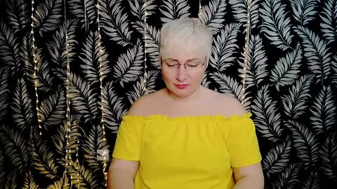 Kelly online show from April 2, 2026, 10:24 am