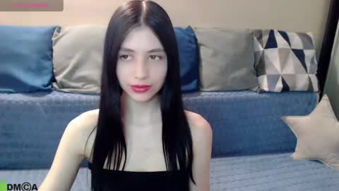 oliviarichi online show from April 13, 2026, 8:42 am