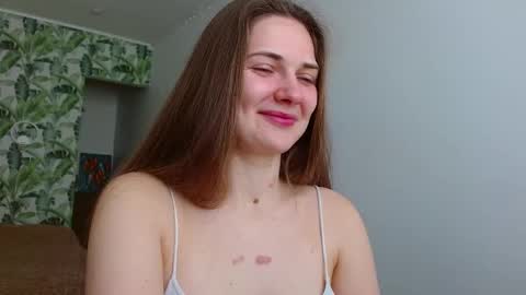 Olivia online show from March 8, 2025, 5:28 am