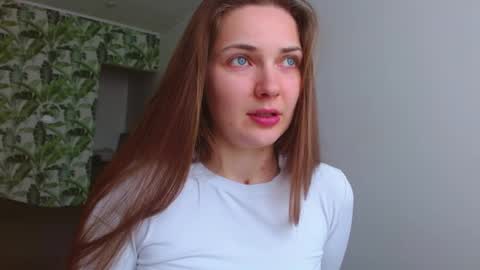 Olivia online show from April 1, 2026, 4:35 am