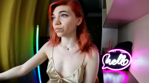 Snapshot of olivka_flower chatting on February 19, 2026, 9:00 pm Angelina Lina online show from February 19, 2026, 9:00 pm