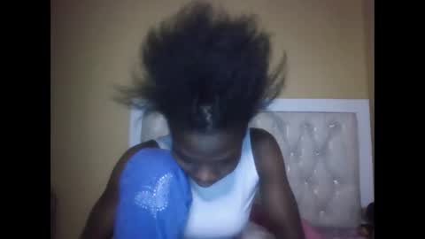 olwami4 online show from December 15, 2025, 1:54 am