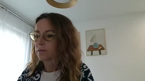 olyra11 online show from July 29, 2026, 10:24 am