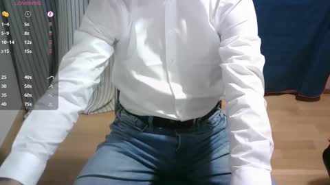 Snapshot of omar87ram chatting on January 25, 2025, 5:40 pm Omar online show from January 25, 2025, 5:40 pm