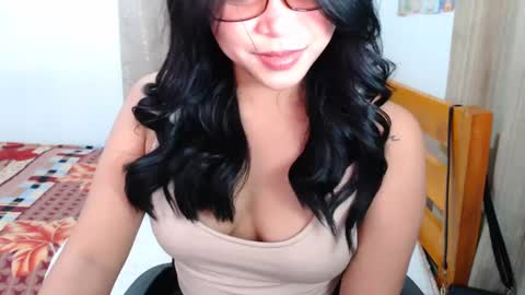 Snapshot of omariaennaid chatting on December 12, 2024, 6:47 am Angel online show from December 12, 2024, 6:47 am