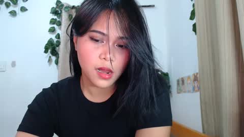 Snapshot of omariaennaid chatting on January 12, 2025, 10:12 am Angel online show from January 12, 2025, 10:12 am