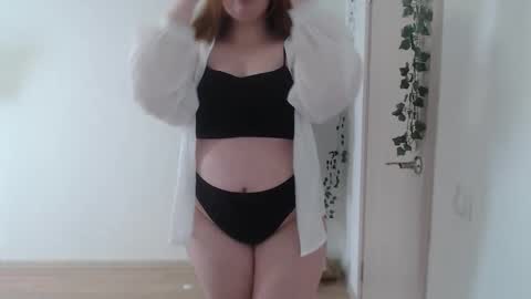  MellY  online show from March 11, 2026, 10:10 am