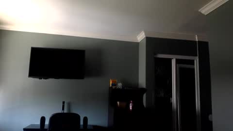 omilk online show from November 2, 2025, 4:53 pm