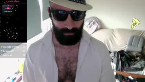 Snapshot of ona_nisme chatting on May 31, 2026, 6:20 pm ona nisme online show from May 31, 2026, 6:20 pm
