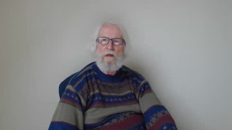 Snapshot of onanister chatting on January 10, 2025, 2:13 pm Somewhere over the rainbow online show from January 10, 2025, 2:13 pm