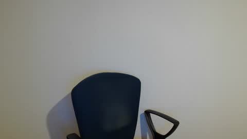 Snapshot of onanister chatting on March 3, 2025, 9:26 pm Somewhere over the rainbow online show from March 3, 2025, 9:26 pm