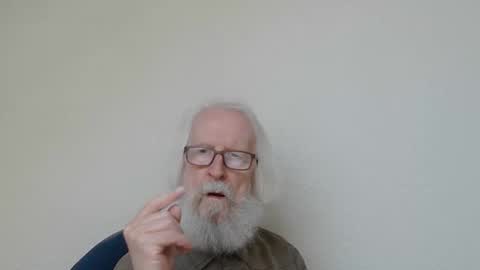 Snapshot of onanister chatting on October 4, 2025, 6:33 am Somewhere over the rainbow online show from October 4, 2025, 6:33 am