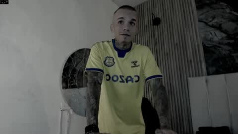     ... online show from April 10, 2026, 7:07 pm