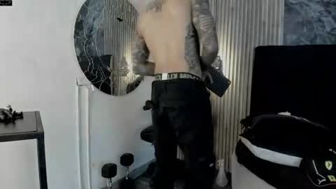 Snapshot of onceagain97_ chatting on July 5, 2026, 7:32 pm ... online show from July 5, 2026, 7:32 pm