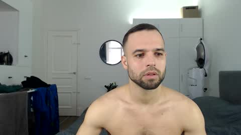 onebestlover online show from February 21, 2026, 9:10 am