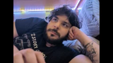 Snapshot of onecrew1 chatting on September 20, 2025, 1:01 pm onecrew1 online show from September 20, 2025, 1:01 pm