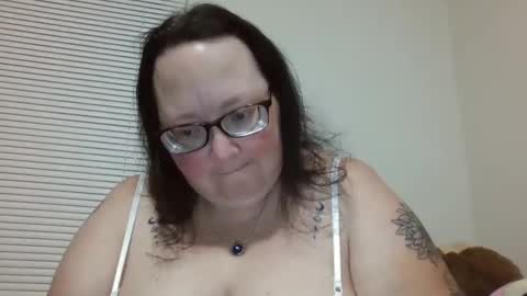 Pixie online show from February 5, 2025, 3:23 am