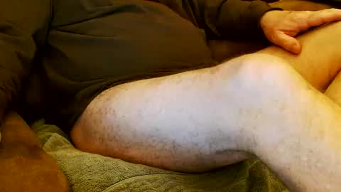 Butch online show from December 19, 2025, 2:40 am